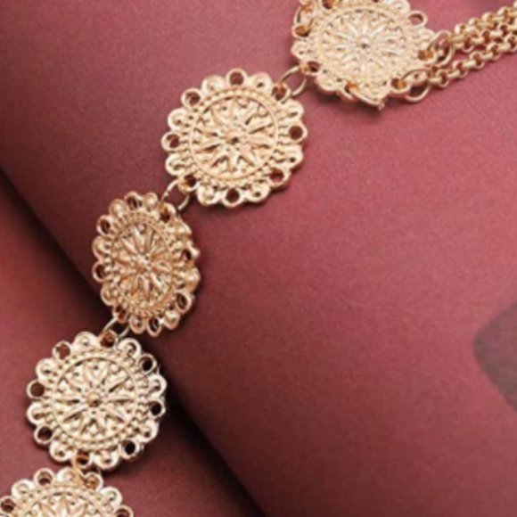 UO Vintage Layer Gold Coins Beach Anklet Chain - Picture 6 of 8